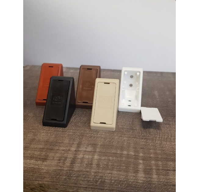 Кутик KOMANDOR великий чорний